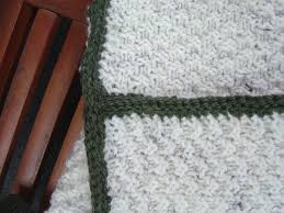 Bei zeeman haben wir die unterschiedlichsten sorten garne. Strickanleitung Decke Naturell Umhakelt Einfach