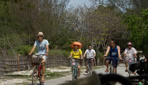 Kapolda jawa tengah lakukan peletakan batu pertama. Bersepeda Menjadi Atraksi Wisata Baru Di Lombok Dan Sumbawa Sport Tempo Co
