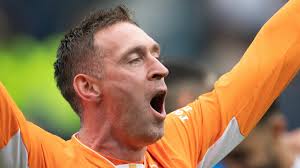 Allan McGregor: Rangers goalkeeper agrees new one-year contract