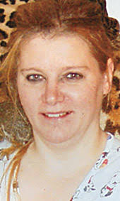 Lisa Navin's Instagram, Twitter & Facebook