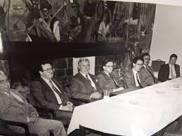 Que escoger la cualidad que debe tener un político, ¿cuál de las tres siguientes consideraría la más importante: Mision Comercial Madrid El 15 De Junio De 1991 En El Centro Espanol Art Painting