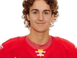 Le Husky juvénile domine, le benjamin vit son baptême du football