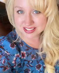 I had to take a picture 📷 since I was all dressed up and doing mega  filming. I went