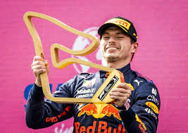 Op deze pagina vind je het laatste nieuws over max verstappen. Max Verstappen En Het Gat Van 32 Punten Wat Is Die Voorsprong Waard Formule 1 Ad Nl