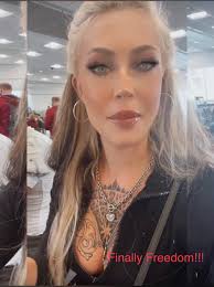 If anyone knows Alexis Carnell I need them to ask this person to message me  ASAP! Nothing bad, just some time sensitive info.