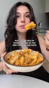 Hidden veggie pasta >>> BUTTERNUT SQUASH PASTA Ingredients 1 box of  rigatoni pasta 2 cups butternut squash, sliced into 1 inch cubes 4 large  carrots, peeled and diced 1/2 a yellow onion, sliced 1 bulb ...