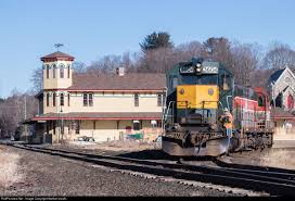 Railpictures Net Photo Hrrc 3604 Housatonic Railroad Emd Gp35 At Canaan Connecticut By Nathan Sloski Housatonic Train Pictures Train Tracks