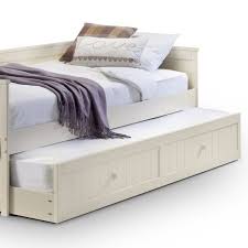 Letti mondo convenienza 2015 prezzi letti una piazza e mezza letti singoli e tutti i modelli di letti mondo convenienza 2015 prezzi davvero competitivi e opinioni positive per i modelli di design e funzionali soprattutto con soluzioni salvaspazio. Letto Con Letto Estraibile Mondo Convenienza Divani Letto Per Risparmiare Spazio Cose Di Casa Letto Estraibile Cameretta Alfa Mondo Convenienza Arancione Renda Wenthold