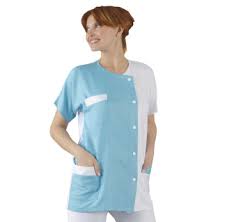 Cette blouse manche longue dispose de 3 poches dont 2 poches basses et une poche poitrine à droite. Blouse De Travail Professionnel A Chaque Metier Sa Blouse