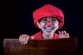 Una obra de teatro es un fenómeno colectivo, lo que modifica deliberadamente la obra al representarse. Como Hacer Una Obra De Teatro En Casa Muy Interesante