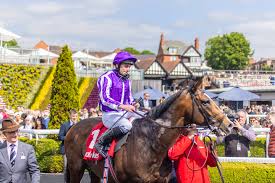 Chester Races May Festival Minibus Hire UK