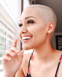 Pin van Barbara Nuzzi op Outfit