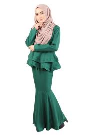 Peplum amarylis direka dengan gabungan. Fesyen Baju Peplum Labuh