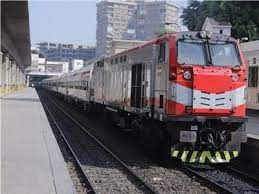 كارثة قطار #سوهاج عشرات الضحايا ومئات الجرحى والسيسي يتعامل مع الحدث عبر تغريدات تويتر قبل أعوام وتحديدا في ١٤ مايو ٢٠١٧ استهزأ #السيسى ليقول: Ù„Ø§ Ø¥ØµØ§Ø¨Ø§Øª Ø±ÙØ¹ Ø¬Ø±Ø§Ø± Ø§Ù„Ù‚Ø·Ø§Ø± 185 Ø¨Ø§Ù„Ø²Ù‚Ø§Ø²ÙŠÙ‚ Ø¨Ø¹Ø¯ Ø§Ù†Ø­Ø±Ø§ÙÙ‡ Ø¹Ù† Ø§Ù„Ù‚Ø¶Ø¨Ø§Ù† Ø¨ÙˆØ§Ø¨Ø© Ø£Ø®Ø¨Ø§Ø± Ø§Ù„ÙŠÙˆÙ… Ø§Ù„Ø¥Ù„ÙƒØªØ±ÙˆÙ†ÙŠØ©