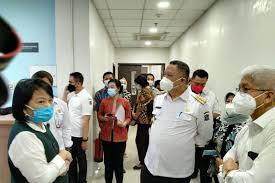 Penting bagi yang ingin jadi dokter#dokter #dokterindonesia #gajidoktertemukan saya: Pemkot Surabaya Beri Syarat Agar Rs Darurat Siloam Cito Beroperasi Antara News