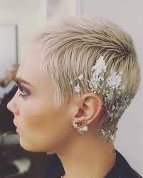 Si vous avez dépassé vos 40 ans vous devez donner plus de peine au choix de votre coiffure, optez pour les cheveux courts et les coiffures courtes qui vous rajeunissent au lieu de garder des cheveux. 50 Coiffures De Mariee Pour Cheveux Courts