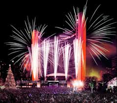 Spend New Year S Even In Downtown Toronto S Big Celebration In Nathan Phillips Square For More New Yea Travel And Tourism Celebration Around The World Tourist