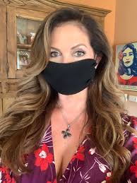 Mix the ingredients in a bowl until they are. Lisa Guerrero On Twitter How To Make A Face Mask In Less Than A Minute You Need 1 Scarf Or Cloth Napkin 1 Safety Pin 2 Rubber Bands Watch This Https T Co Mjevip15rh
