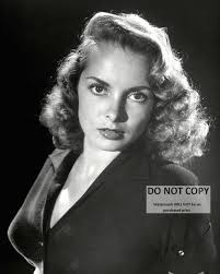 ACTRESS JANET LEIGH