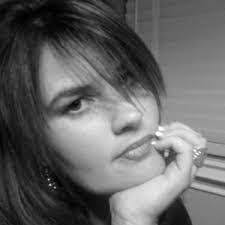 Gina Bench's Instagram, Twitter & Facebook