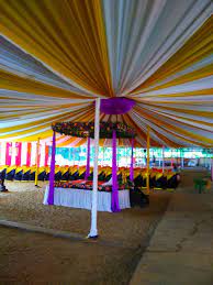 Pattern of wedding photography in kerala changed in the recent years, have a look at some new. Hindu Wedding Stage Decoration Kerala Wedding Planners Kerala Wedding Planners Kochi Ph 91 8943 906 399