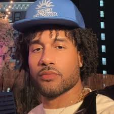 Walter Redd (@ReddtheModel)