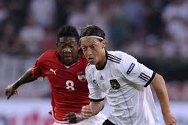 Hygiene tips with lewandowski, gnabry, alaba & kimmich | fc bayern. Ydztf6ubgzy Rm