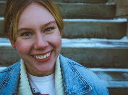 Lisa Chartrand's Instagram, Twitter & Facebook