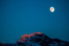 February 2021 moon calendar indicating days of the new & full moon, phases and location in the zodiac signs & houses, as well as successful & unlucky days. Snow Moon Full Moon In February 2021 The Old Farmer S Almanac