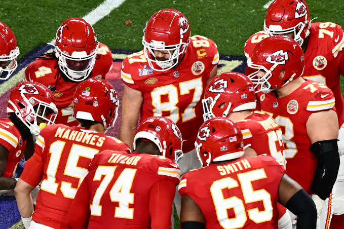 San Francisco 49ers Frustrating Kansas City Chiefs, Lead At Half