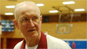 The Danger From Mussina's Support of Metal Bats