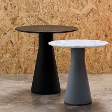 Smow.de has been visited by 10k+ users in the past month Contemporary Side Table Reverse Andreu World Oak Marble Round