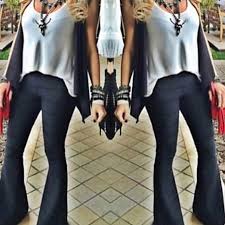 Calça Flare Esta Na Moda 2018 Calca Flare De Bandagem Moda Para Arrasar Megabrazoficial Modadasblogueiras Moda Bodytule Tule Body Modafemin Looks Com Calca Flare Calca Flare Roupas