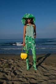 We did not find results for: Sara Battaglia Spring 2021 Ready To Wear Collection Vogue