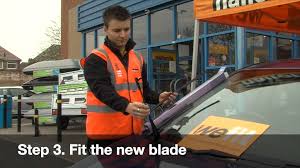 How To Guide To Fitting Windscreen Wiper Blades Halfords Uk