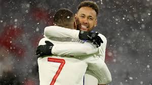 Bayern münih ve paris saint germain , uefa şampiyonlar ligi çeyrek final ilk maçında maçın golleri bayern münih adına 37' moting, 60' müller'den gelirken paris saint germain'in golleri, 3' 68'. Jx8iebvk4kh1qm