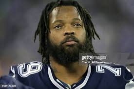 1,384 Michael Bennett Football Player Stock Photos, High-Res Pictures, and  Images