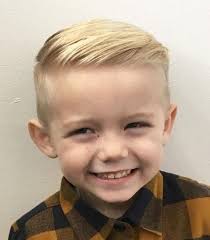 Son cortes muy prácticos y fáciles de peinar, dependiendo del tipo de cabello de tu hijo usaras fijador en gel para mantener el corte. Cortes De Pelo Para Ninos 2021 2022 Tendencias De Moda