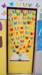 как украсить дверь в детском саду на новый год 45 Brilliant Diy Classroom Decoration Ideas Themes To Inspire You 47 Diy Classroom Decorations Diy Classroom Door Decorations Classroom