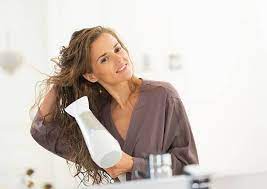 Argan oil is great for dry hair.el aceite de argan es genial para el cabello seco. The Healthiest Way To Dry Your Hair Clio Style