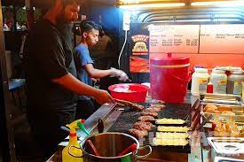 Burger ramly lebih mudah didapati gerai makanan di tepi jalan dan restoran. Top 10 Hottest Best Street Burgers To Try In Kl Selangor