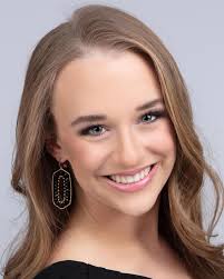 Meet Ava Weeks!! Class: Sophomore Hometown: Conway, Arkansas Major:  Secondary English Education Sponsor: The Women of EEE Community Service  Initiative: “Buckle Up Back Seat” Talent Selection: Vocal Performance,  “Climb Every Mountain” Parents: