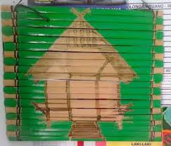 Mulai dari memasang bendera, menghias gapura, dan lainnya. Gambar Di Atas Bambu Steemit