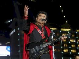 Download kumpulan lagu rhoma irama terlengkap full album geratis mp3,hay para sobat pecinta penikmat musik dangdut di seluruh dunia, ane selaku admin sangat bersyukur bisa membagikan lagu lagu dangdut kepada sobat sobat di manapun berada, mungkin saat ini lagu dangdut sedikit. Raja Dangdut Rhoma Irama Ciptakan Lagu Berjudul Virus Corona Indozone Id