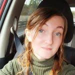 Marisa Hays's Instagram, Twitter & Facebook