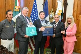 Laredo delegation visits Monterrey as guest of Nuevo Leon leader