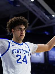 Kentucky basketball center Malachi Moreno already impressing Mark Pope