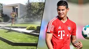 James rodríguez is an actor, known for shakira feat. James Rodriguez Und Seine Daniela Konkurrenz Fur Thomas Muller Und Cathy Hummels Sport Bild De