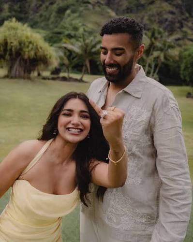Jiya Shankar has officially announced her engagement to boyfriend Kaaran,  sharing dreamy proposal pictures and a heartfelt note that has left fans  swooning. Expressing her happiness, Jiya reflected o