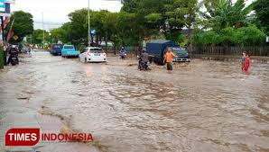 Susun bilangan dari pohon faktor untuk mendapatkan faktorialnya. Banyuwangi Kota Diterjang Banjir 196 Hunian Terendam Air Hingga 1 Meter Times Indonesia